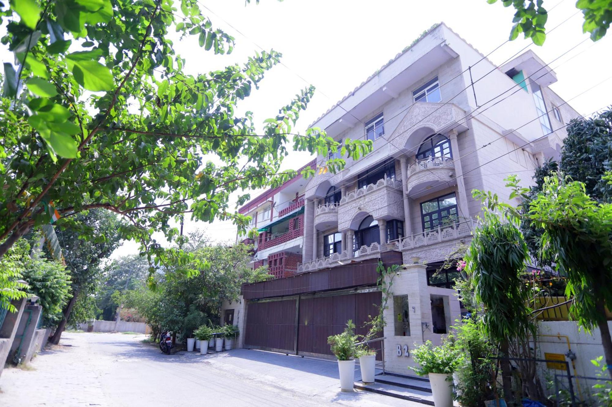 Hotel Pk Residency Noida Bagian luar foto