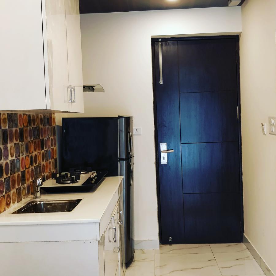 Hotel Pk Residency Noida Bagian luar foto