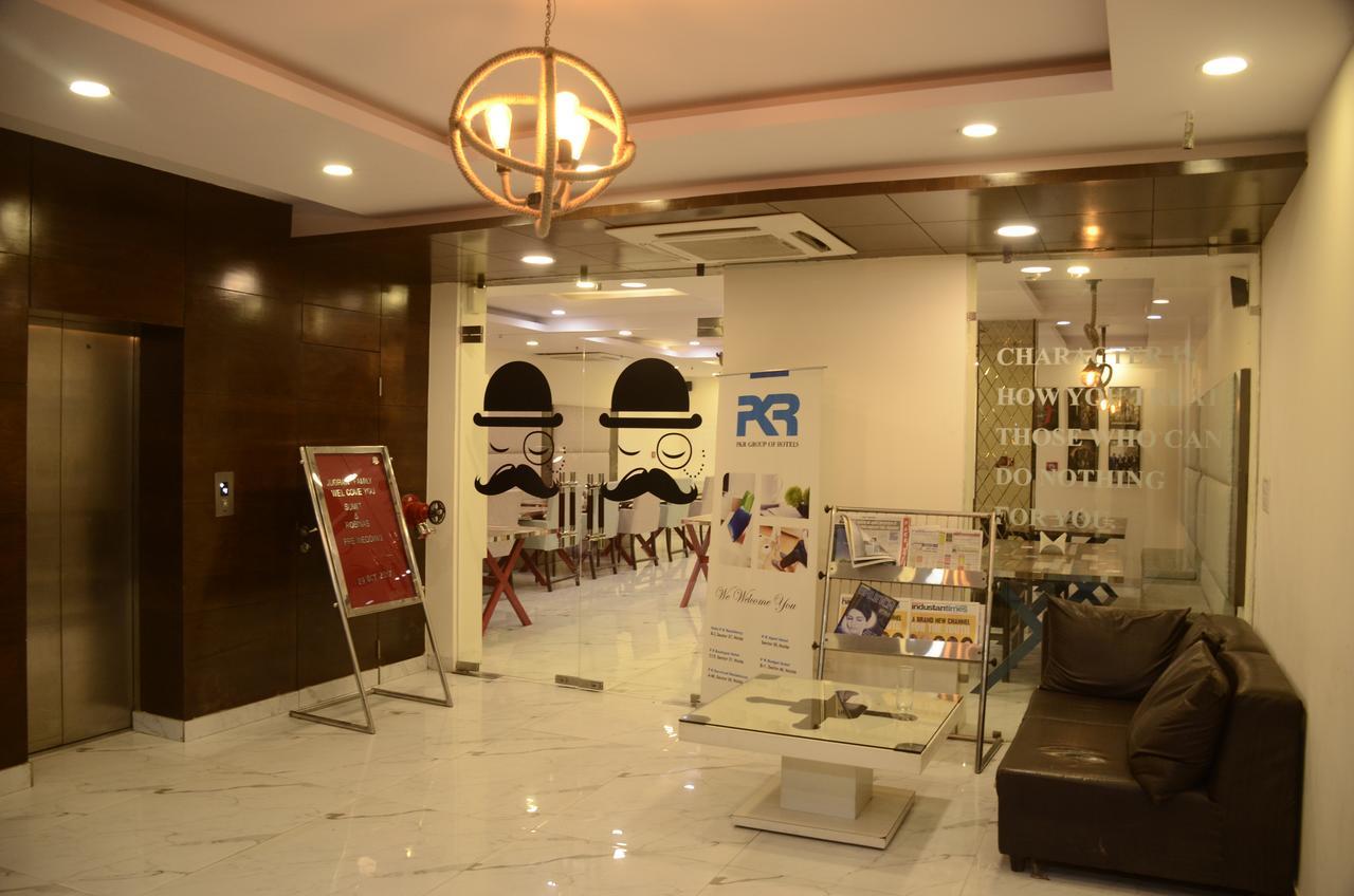 Hotel Pk Residency Noida Bagian luar foto
