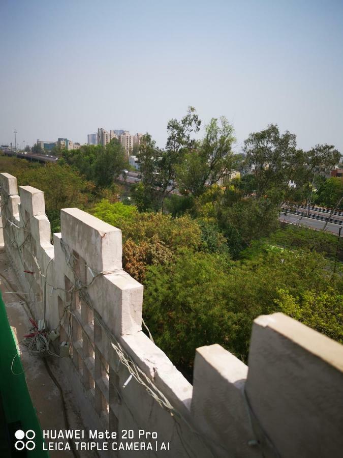 Hotel Pk Residency Noida Bagian luar foto