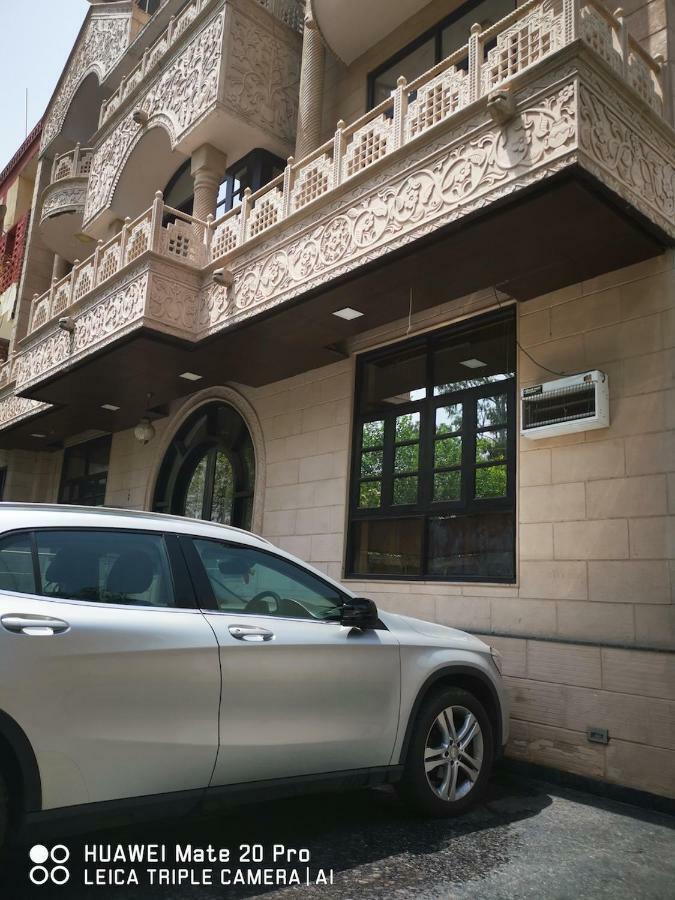 Hotel Pk Residency Noida Bagian luar foto